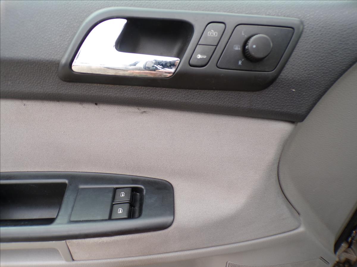 volkswagen-polo-1-2-12v-klima - 8