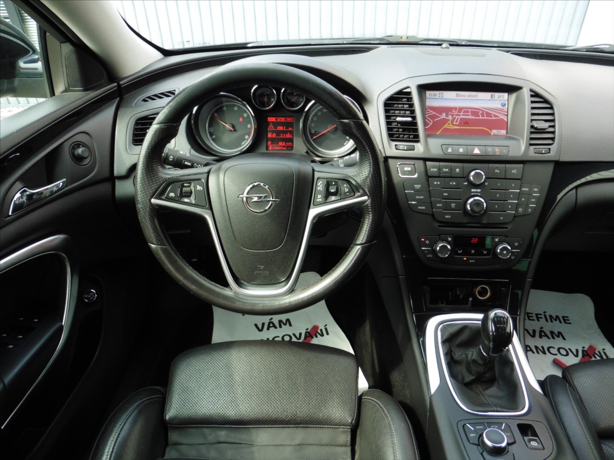 opel-insignia-2-0-cosmo-sports-tourer - 7