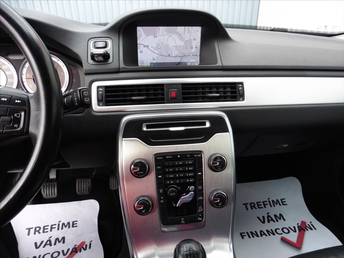 volvo-xc70-2-4-d-summum-awd-navi - 8