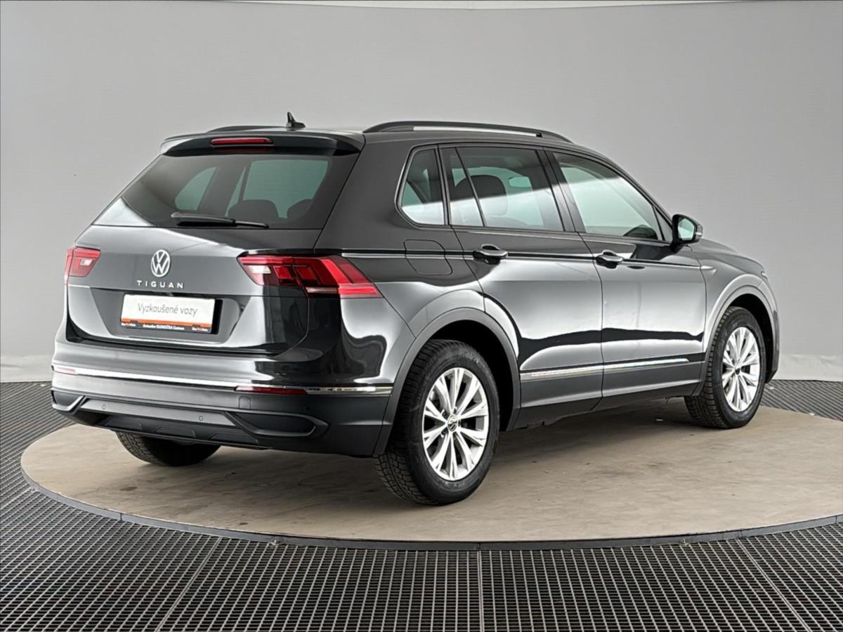 volkswagen-tiguan-1-5-tsi-life-7dsg - 1