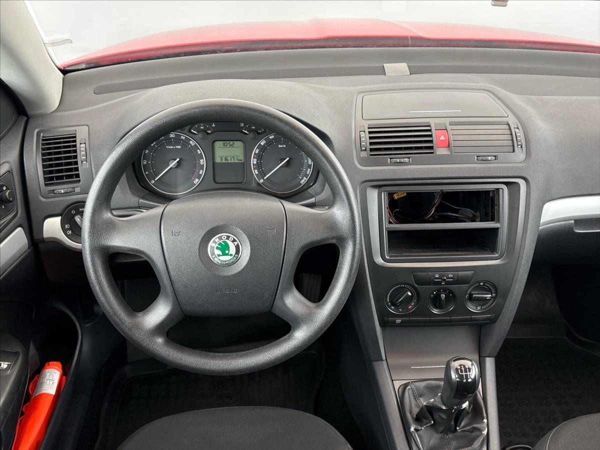 skoda-octavia-1-9-tdi-ambiente - 4