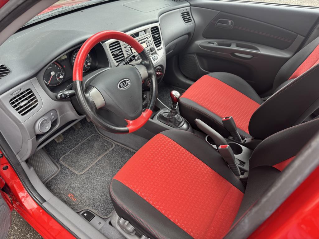 kia-rio-1-4-i-klima - 9