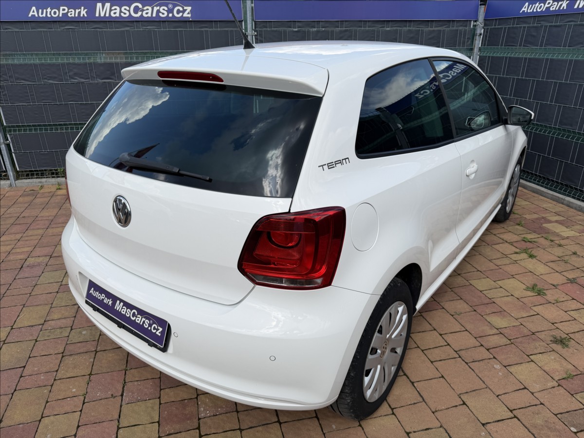 volkswagen-polo-1-2-team - 4