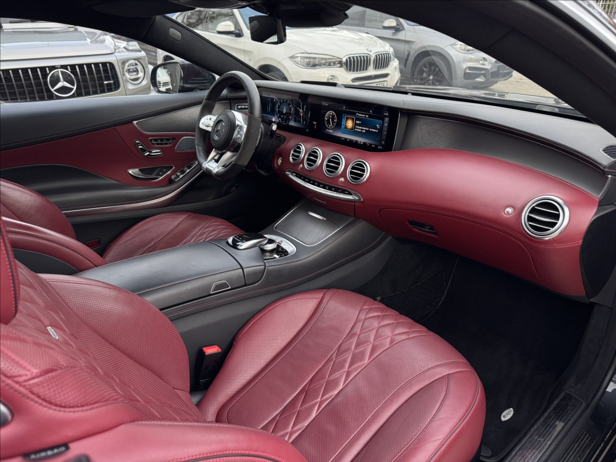 mercedes-benz-tridy-s-560-4matic-amg - 9