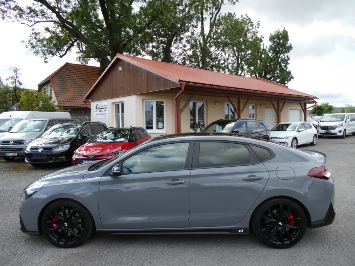 hyundai-i30-2-0-i-n-202kw-serviska - 5