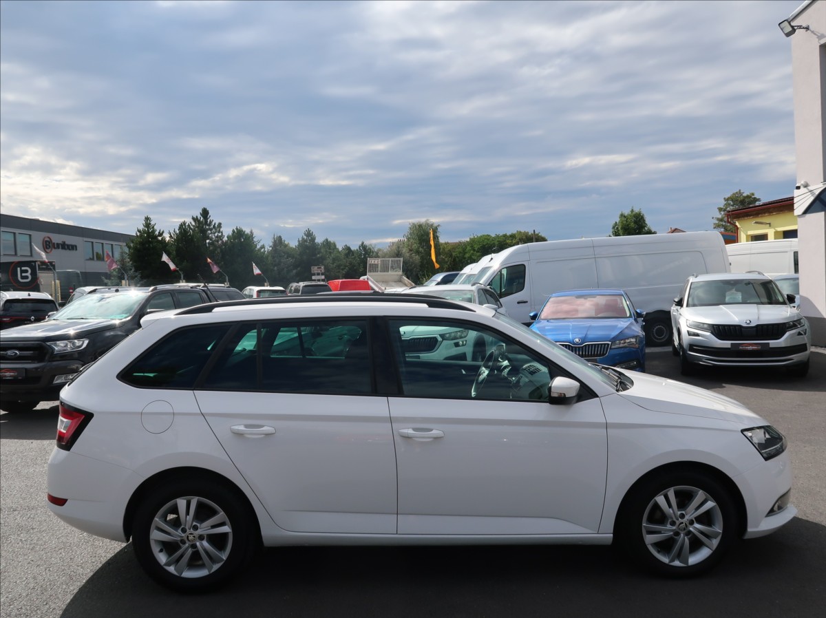 skoda-fabia-1-0-tsi-70kw-1macr-serv-kn-dph - 4