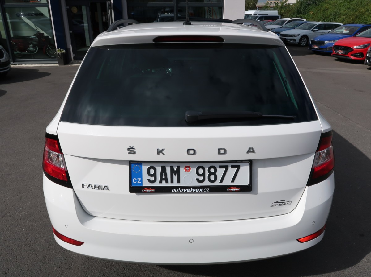 skoda-fabia-1-0-tsi-70kw-1macr-serv-kn-dph - 7