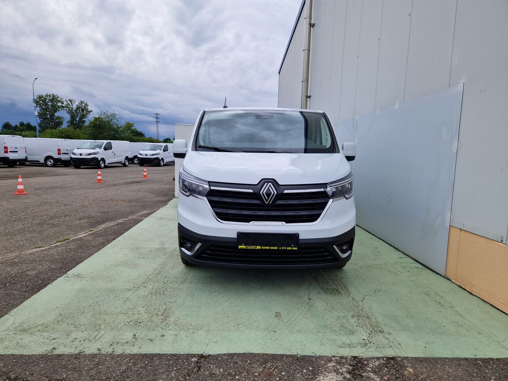 renault-trafic-2-0dci-do-2-49t-spani-topeni - 4