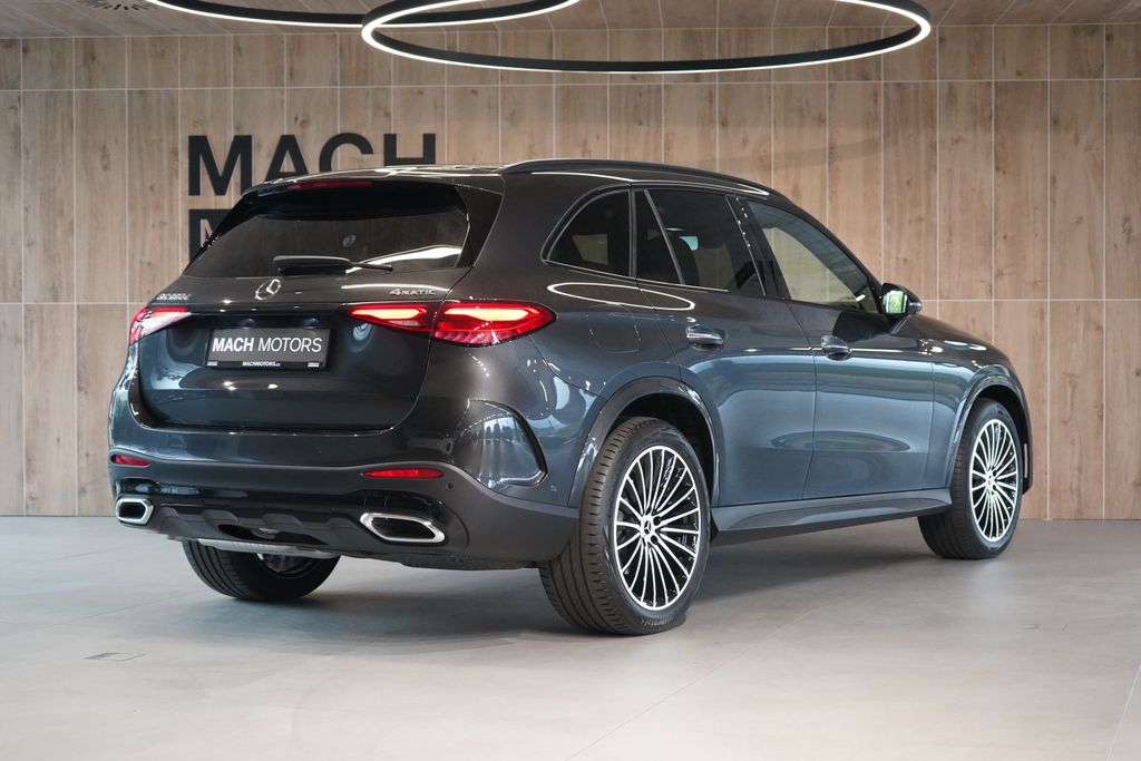 mercedes-benz-glc-220d-4m-amg-ventilace-tazne - 7