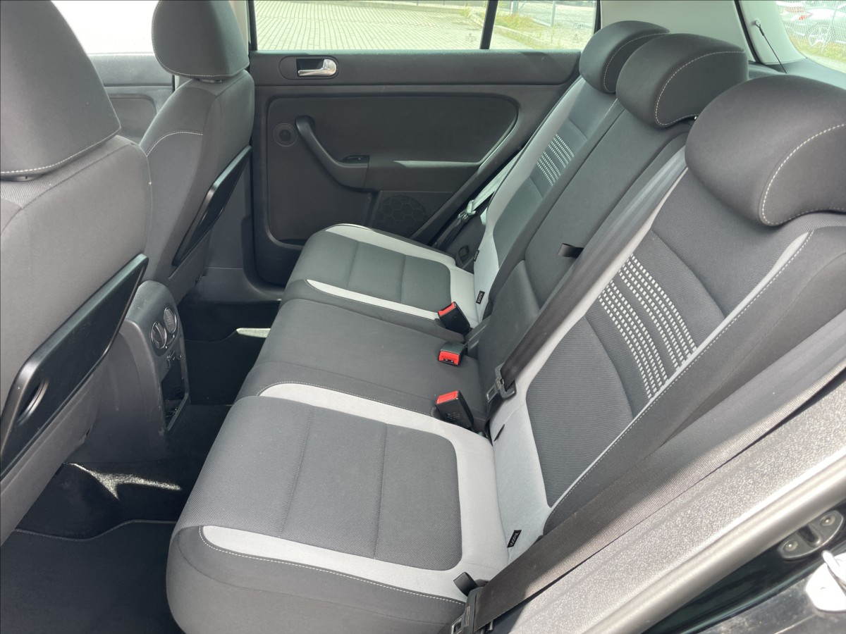 volkswagen-golf-plus-1-6-tdi-77kw-life-klima-tempomat-bez-koroze - 7