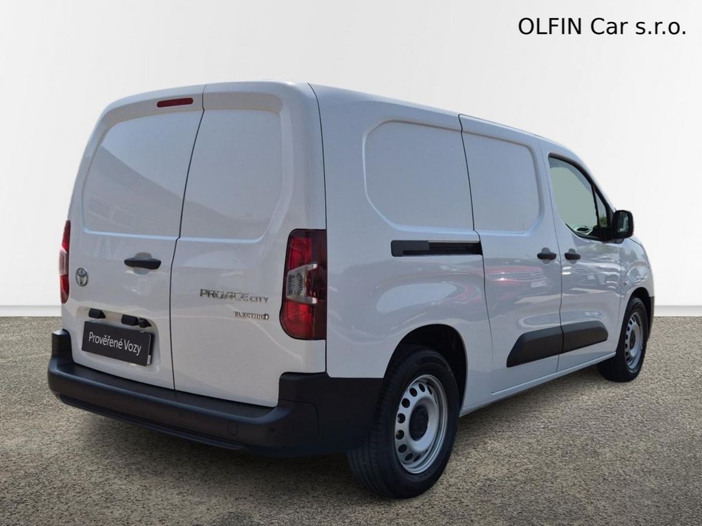 toyota-proace-active-full-electric - 1