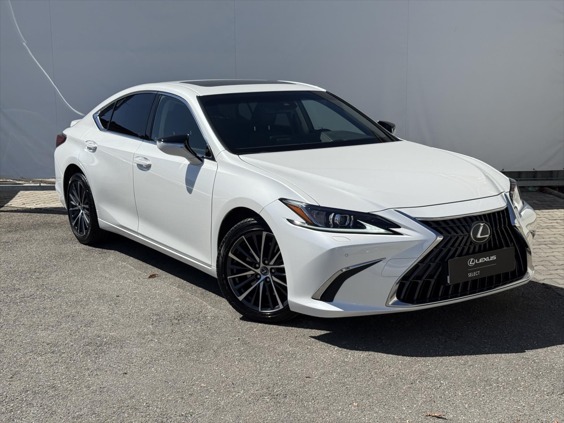 lexus-es-300h-2-5-limited-edition-es - 2