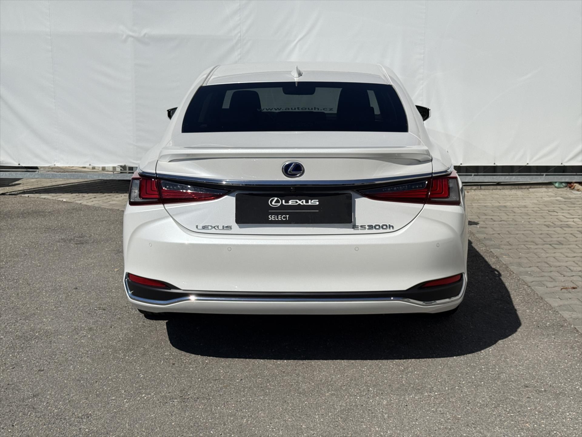 lexus-es-300h-2-5-limited-edition-es - 4