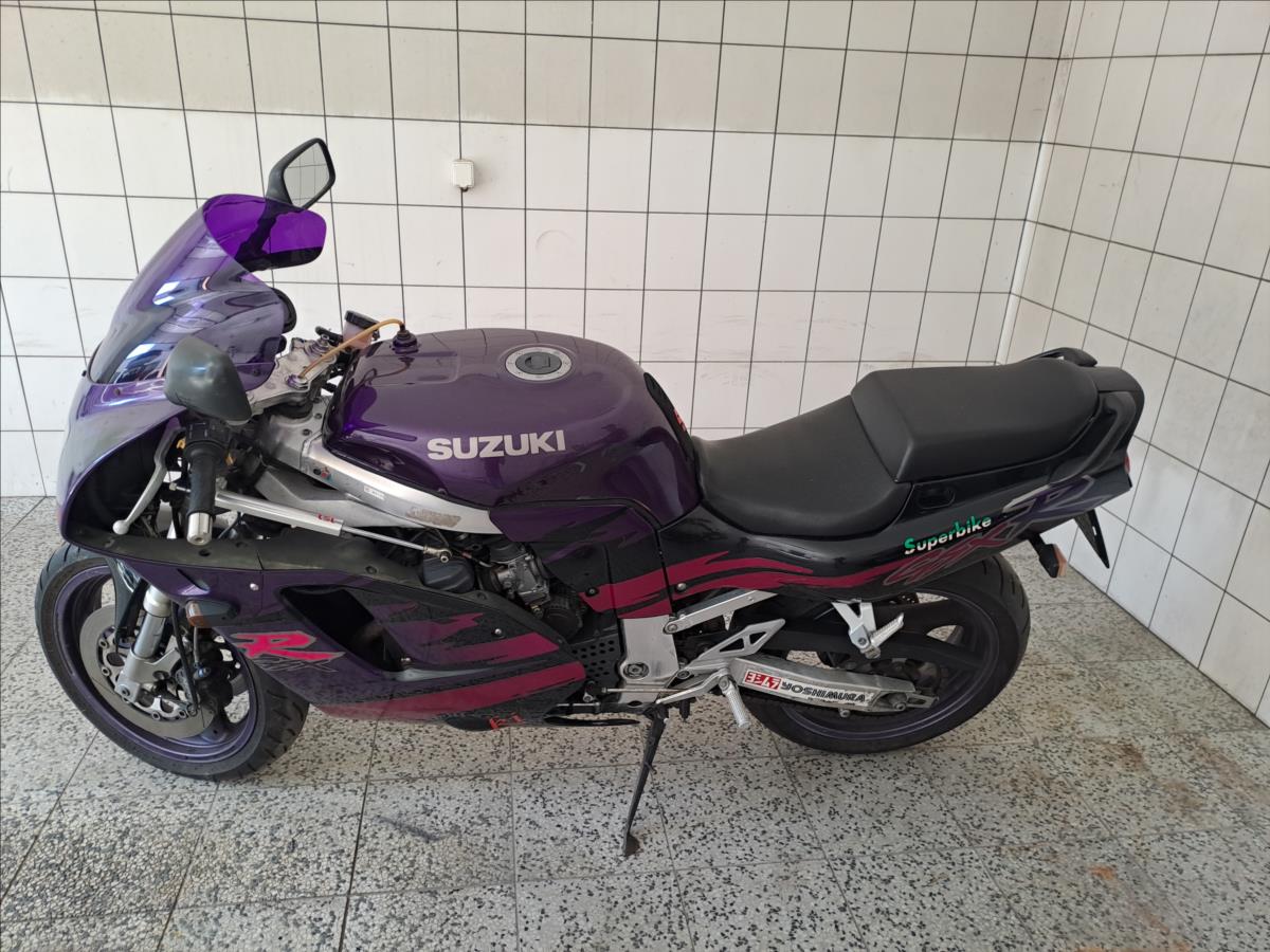 suzuki-gsx-r750 - 2
