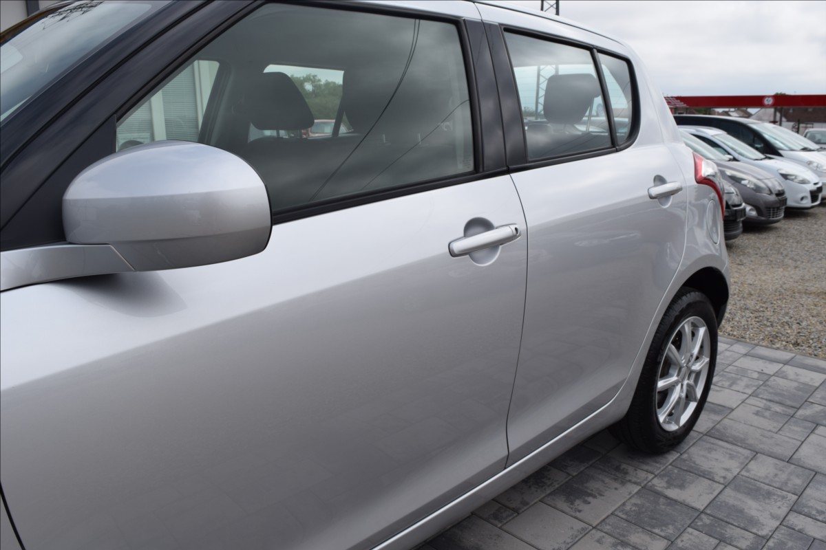 suzuki-swift-1-2-i-69kw-4x4-alu-klima - 7