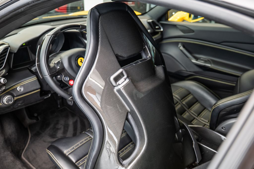 ferrari-488-lift-carbon-giallomodena - 7