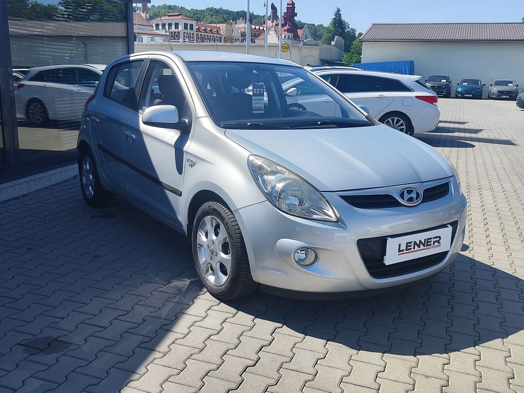 hyundai-i20-1-2-57kw-inclusive-plus - 2