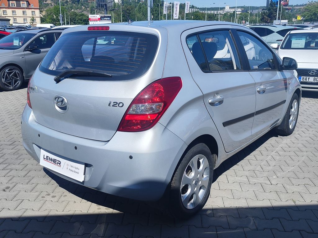 hyundai-i20-1-2-57kw-inclusive-plus - 4