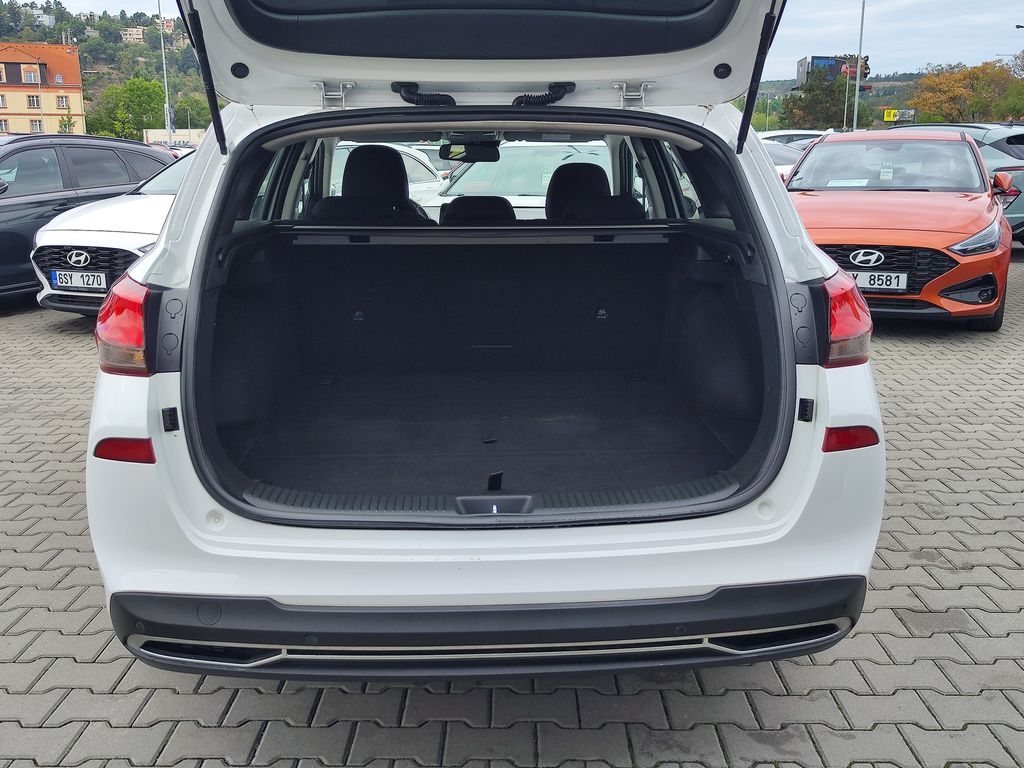 hyundai-i30-1-5-t-gdi-117kw-smart-navi - 8