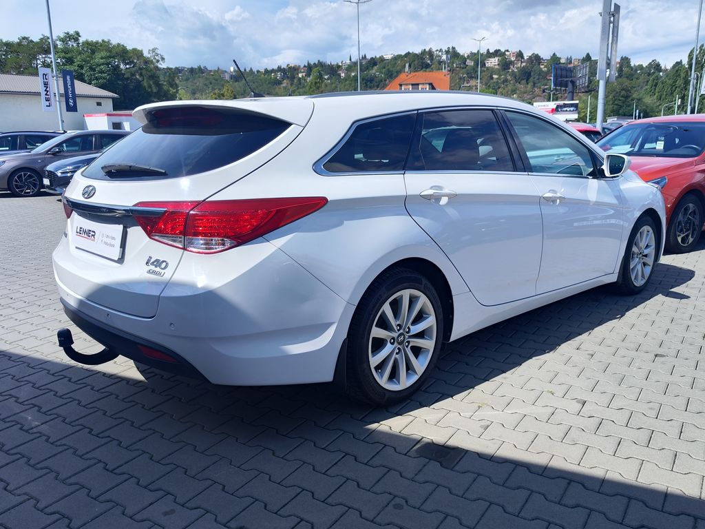 hyundai-i40-1-7-crdi-100kw-experience-at - 4