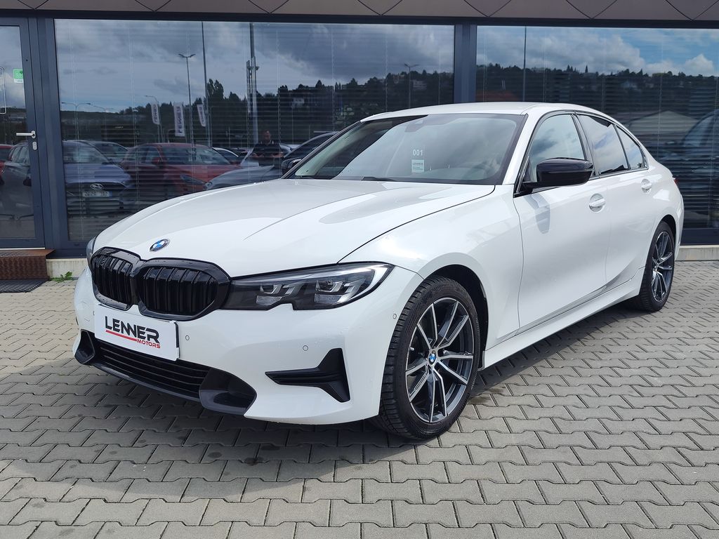 BMW Řada 3 2.0 320i/135kW Sport Line AT
