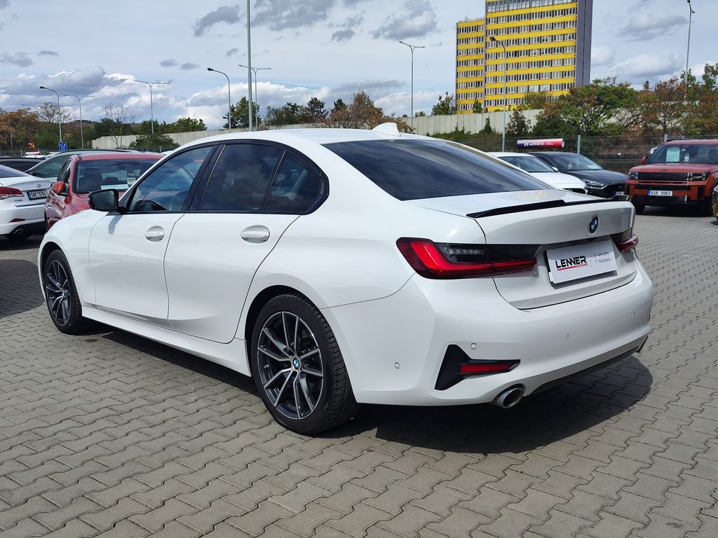 bmw-rada-3-2-0-320i-135kw-sport-line-at - 6