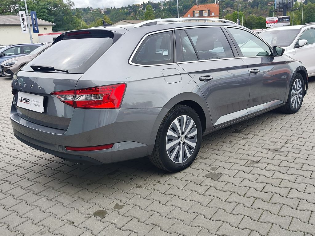 skoda-superb-2-0-tdi-110kw-style-dsg - 4