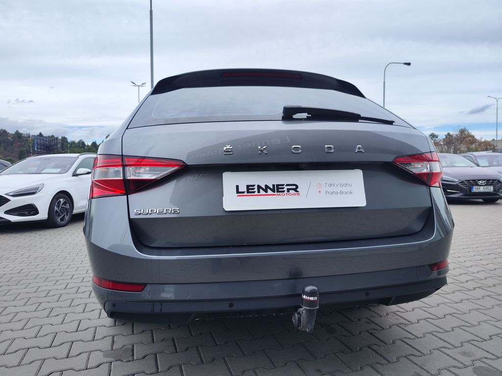 skoda-superb-2-0-tdi-110kw-style-dsg - 9