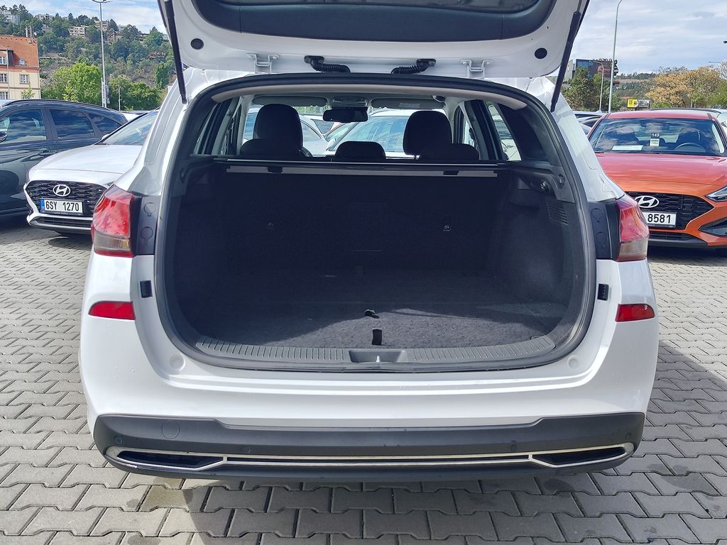 hyundai-i30-1-6-t-gdi-117kw-smart-mhev - 8