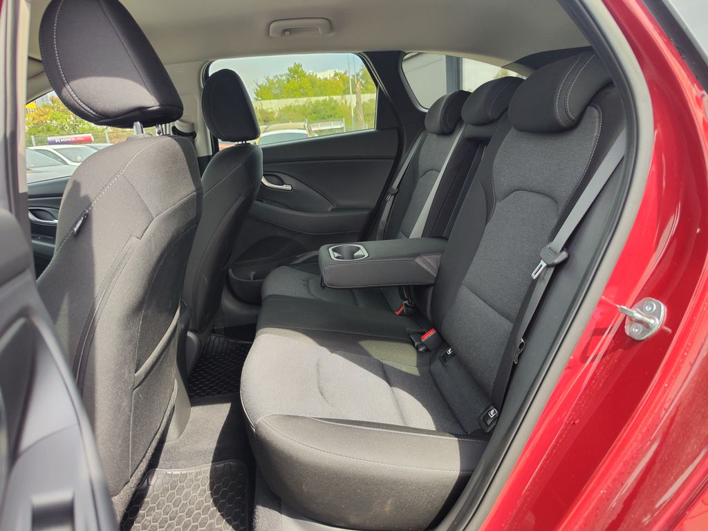 hyundai-i30-1-0-t-gdi-88kw-smart-navi - 9