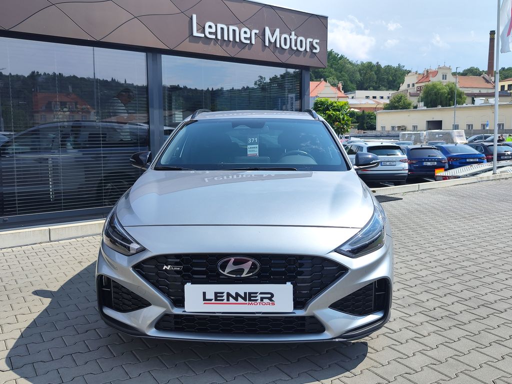 hyundai-i30-1-5-t-gdi-103kw-n-line-dct - 1