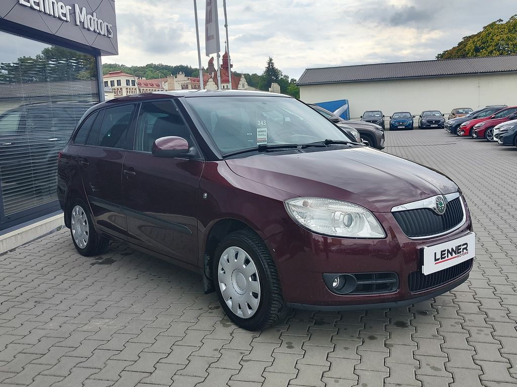skoda-fabia-1-4-16v-63kw-sport - 2
