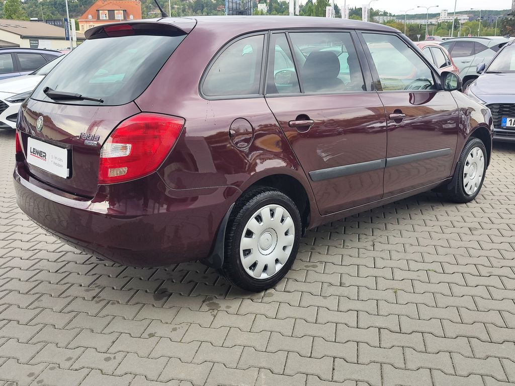 skoda-fabia-1-4-16v-63kw-sport - 4