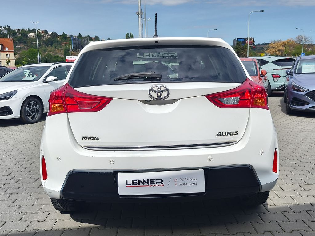 toyota-auris-1-33-dual-vvt-i-73kw-active - 5