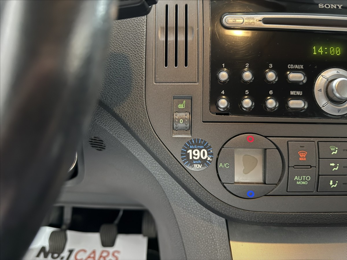 ford-c-max-1-8-i-tazne-sony-klimatizace - 9