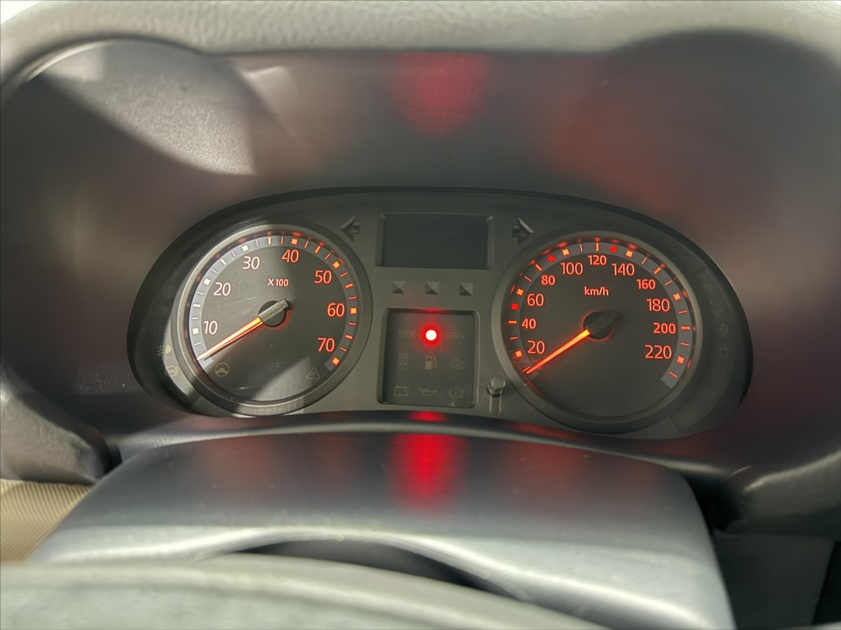 renault-clio-1-2-i-135-000km-zadni-cidla-cr - 8