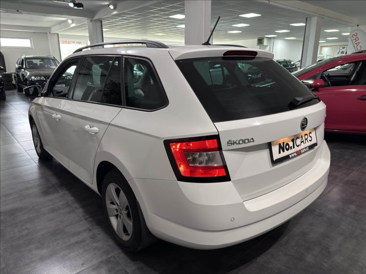 skoda-fabia-1-2-tsi-sport-vyhrev-sedadel - 3