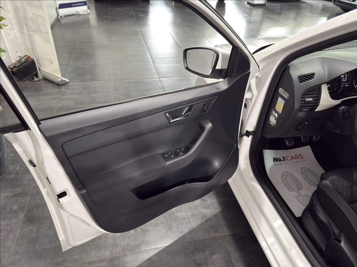 skoda-fabia-1-2-tsi-sport-vyhrev-sedadel - 5