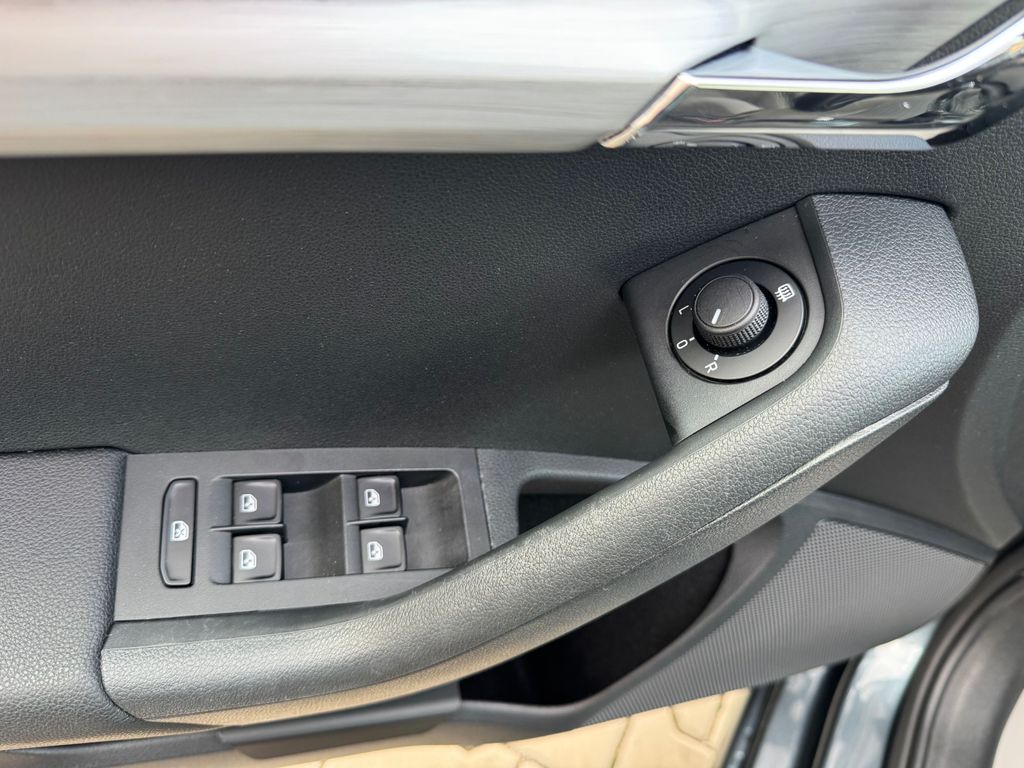 skoda-octavia-combi-1-6tdi-dsg-ambition - 6