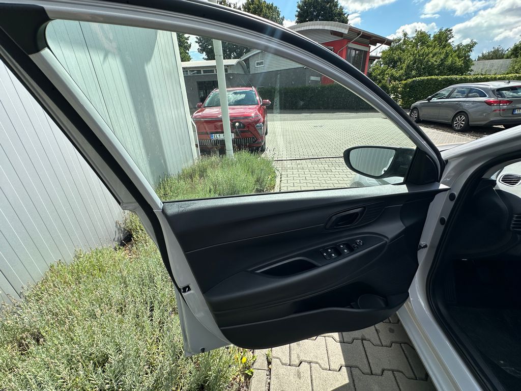 hyundai-i20-1-0-t-gdi-mt-go - 4