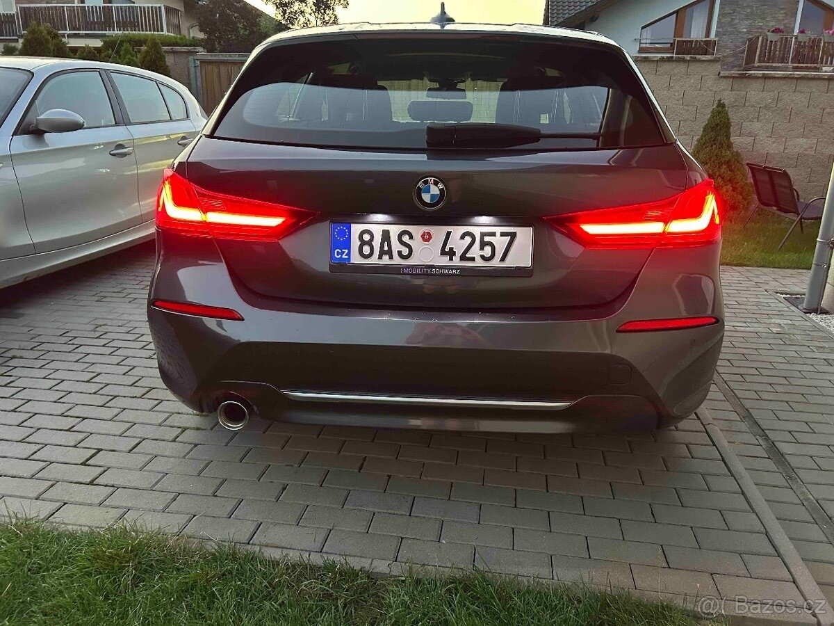 bmw-rada-1-luxury-line-automat-116i - 1