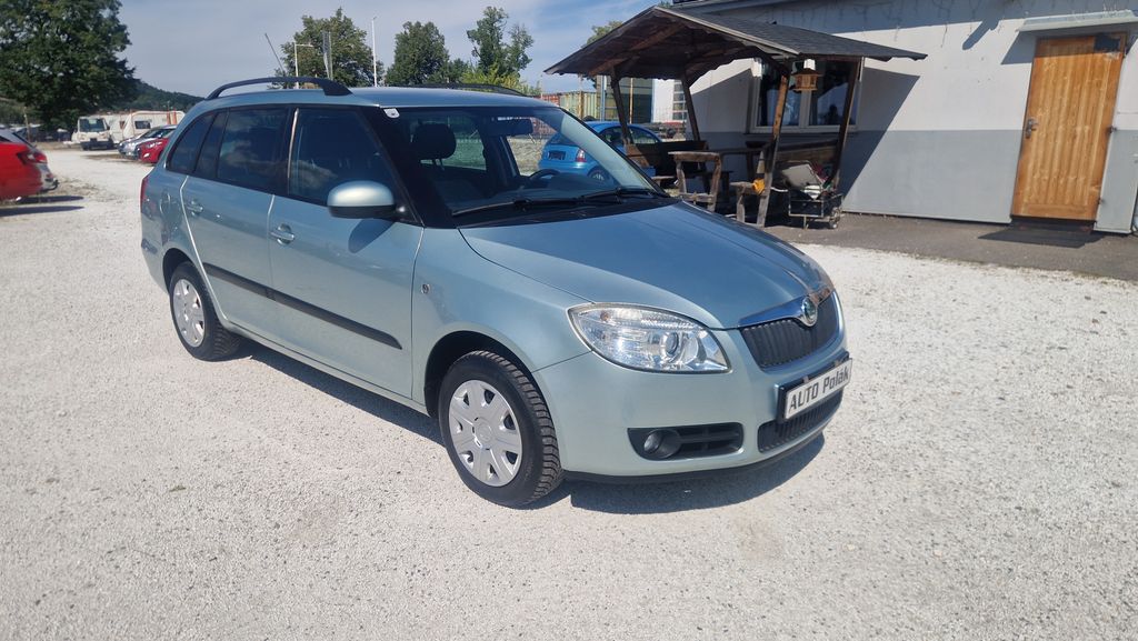 skoda-fabia-1-6-16v - 1