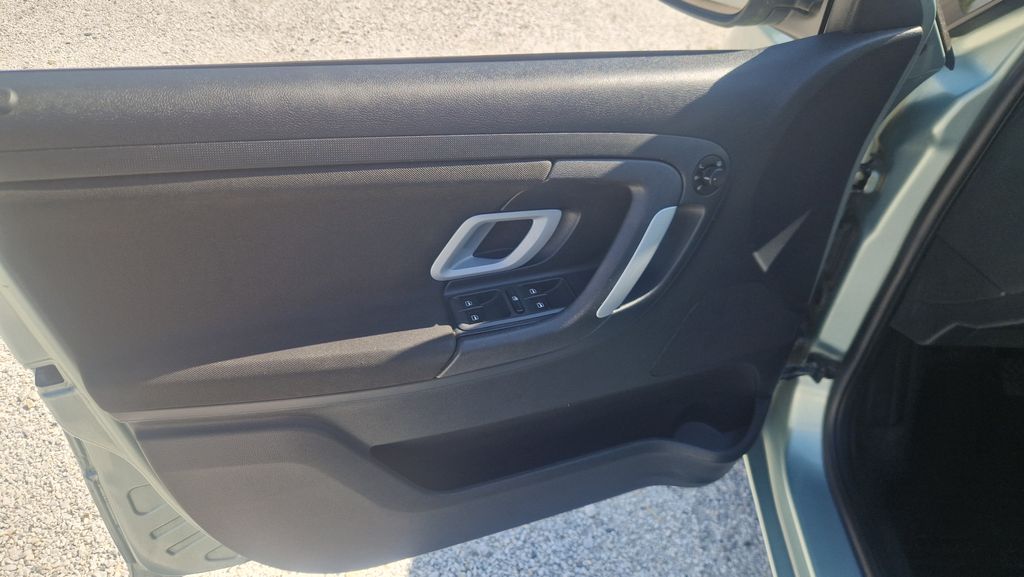 skoda-fabia-1-6-16v - 6