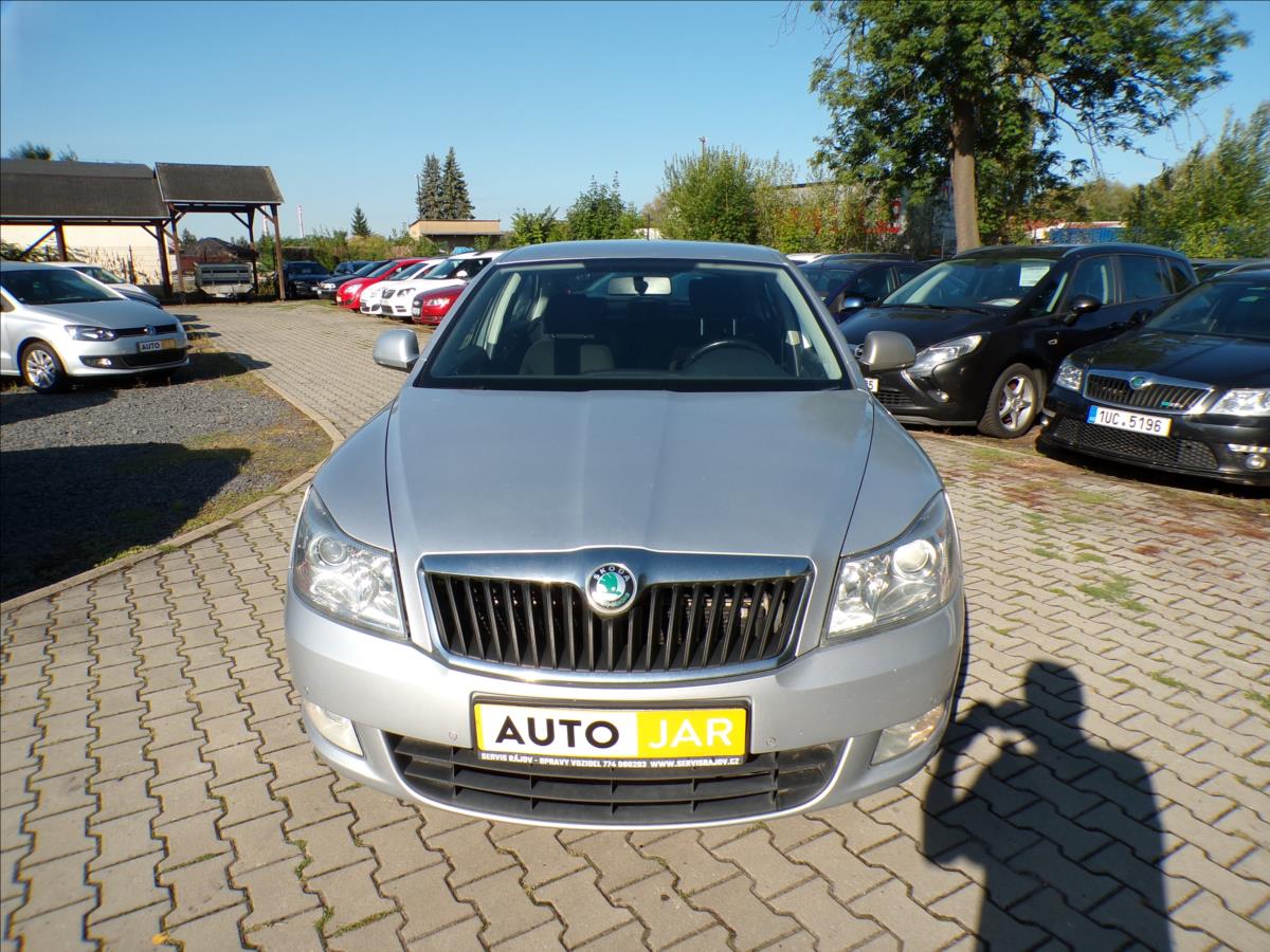 skoda-octavia-2-0-tdi-103kw-dsg - 2