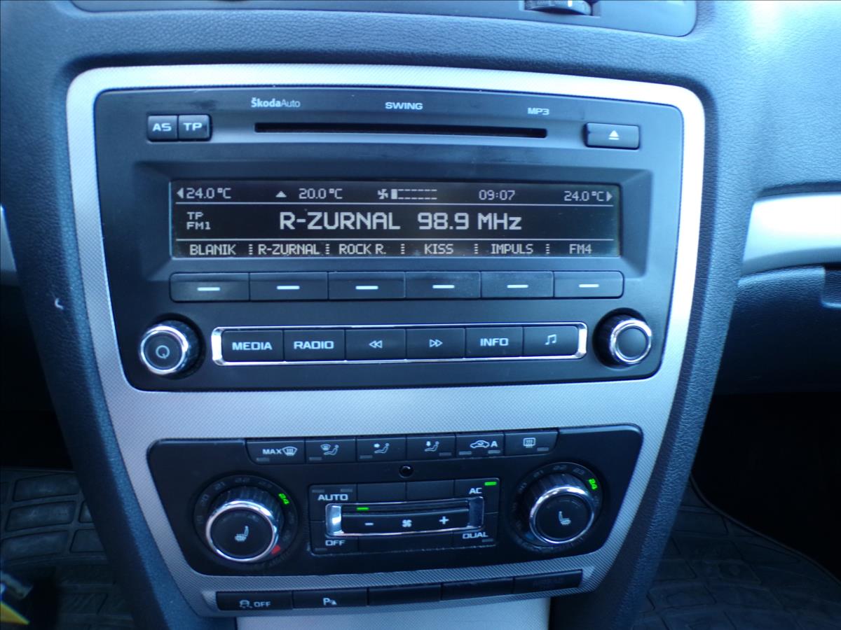 skoda-octavia-2-0-tdi-103kw-dsg - 7