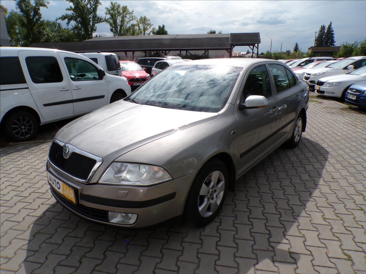skoda-octavia-2-0-tdi-103kw-dsg-navi-xenony - 1