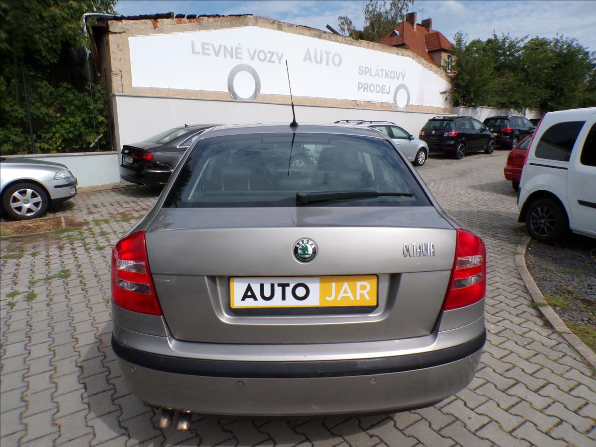 skoda-octavia-2-0-tdi-103kw-dsg-navi-xenony - 5