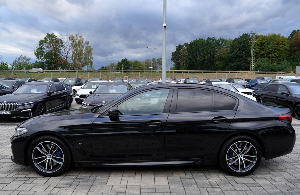 bmw-rada-5-540i-xdrive-lasery-hud-335ps - 2