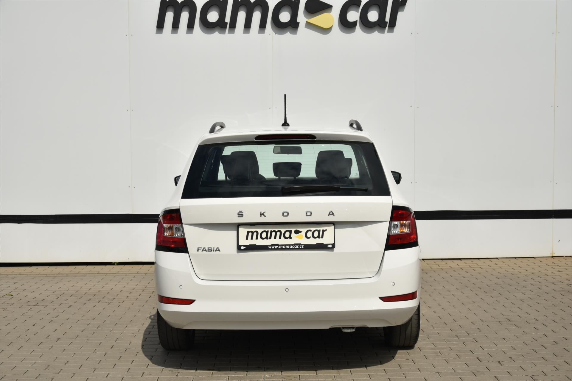 skoda-fabia-1-0-tsi-ambition-tour-dph-cr - 5