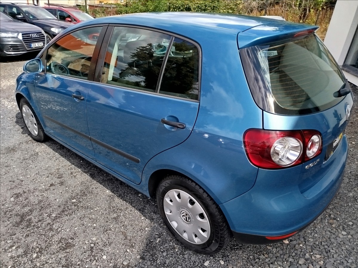 volkswagen-golf-plus-1-4-i-55kw-klimatronic-vyhrev - 3